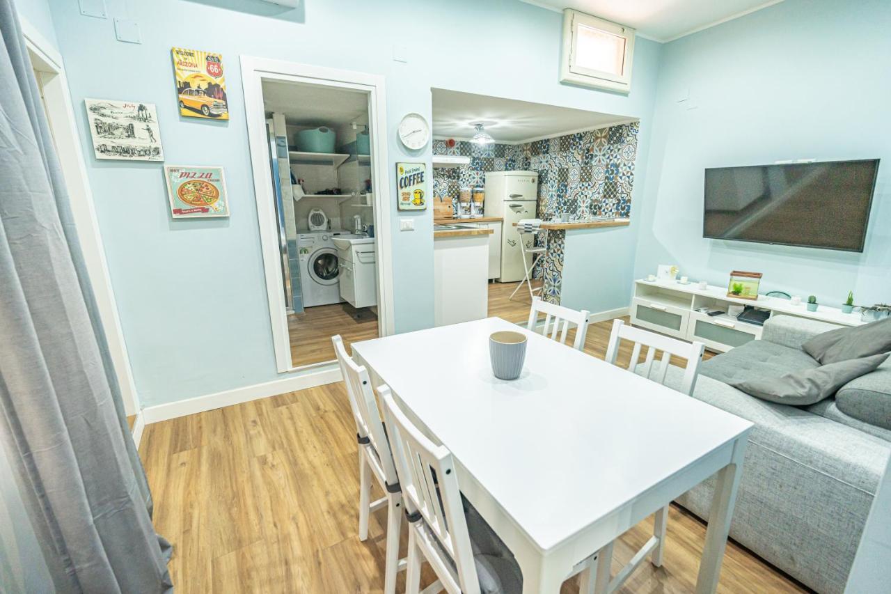 נאפולי Casa Vacanze Decumano 17 מראה חיצוני תמונה